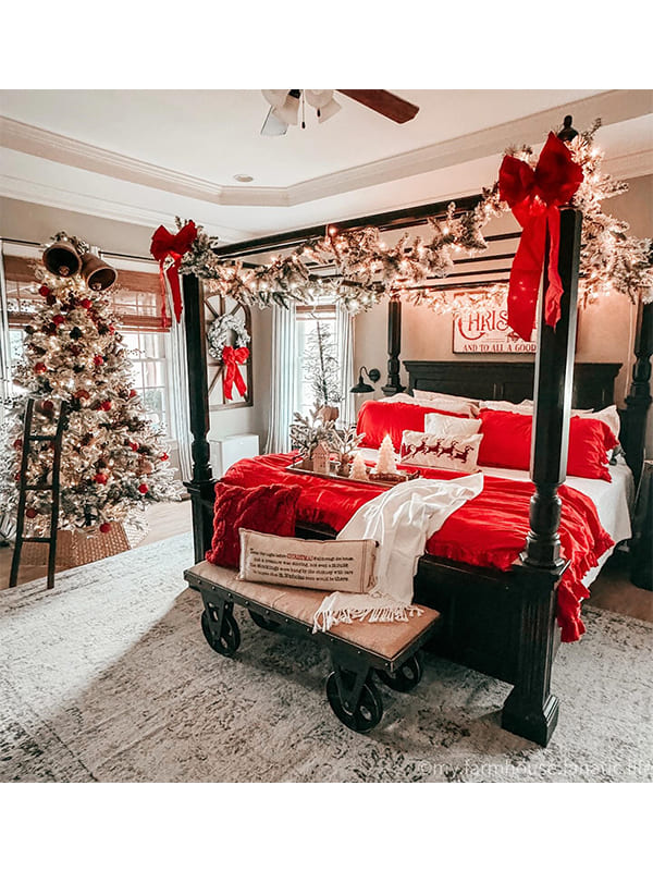 christmas decoration in bedroom