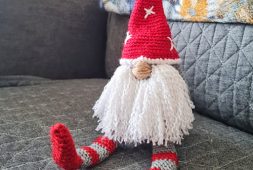 easy-christmas-gnome-free-crochet-free-pattern-2020