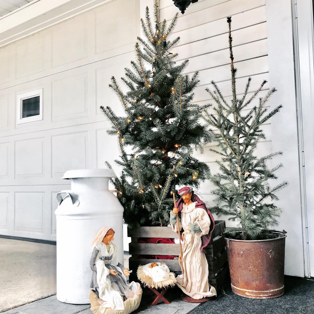 20 Fun Ways to Decorate Your Porch for Christmas! - Page 6 of 20 ...