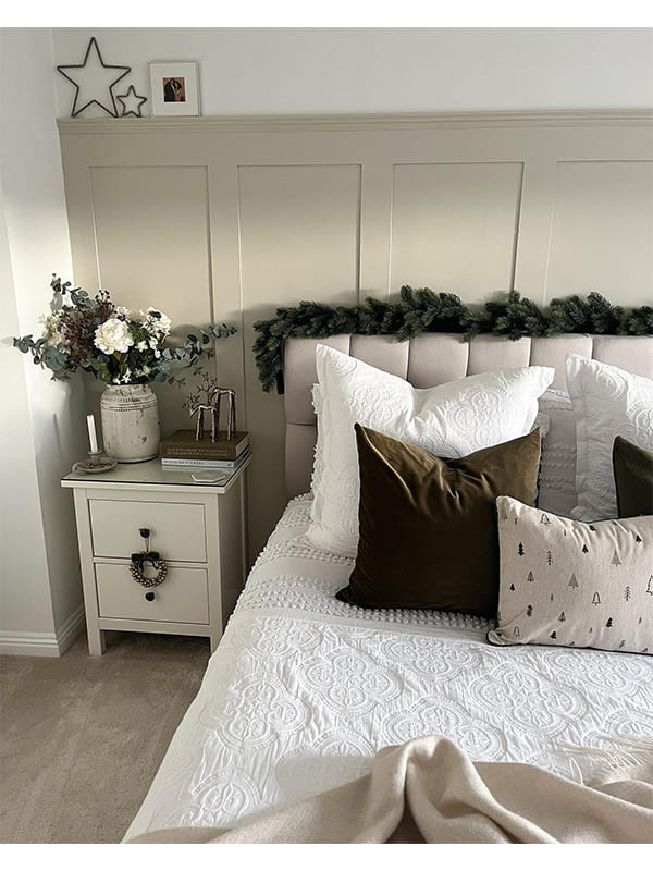 pastel christmas bedroom decorations