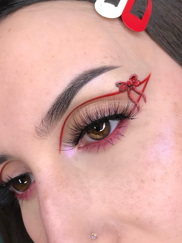 red christmas eye makeup