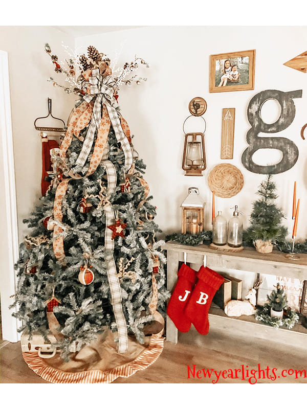 rustic themed christmas tree