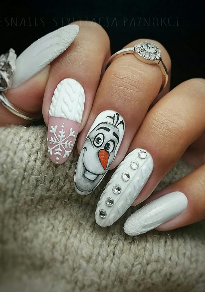 35+ Best And Merry Christmas Nail Art Ideas 2020! - newyearlights. com