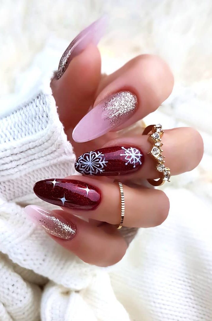 35+ Best And Merry Christmas Nail Art Ideas 2021! - Page 32 of 37 ...