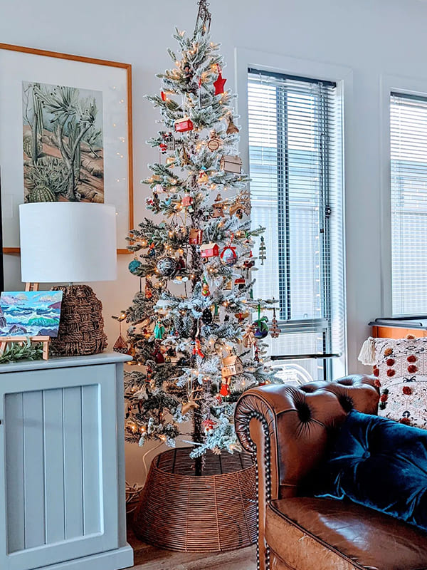 scandinavian style christmas tree