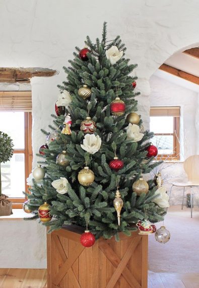 Christmas Days! 20+ Scandinavian Christmas Tree Ideas with you - Page