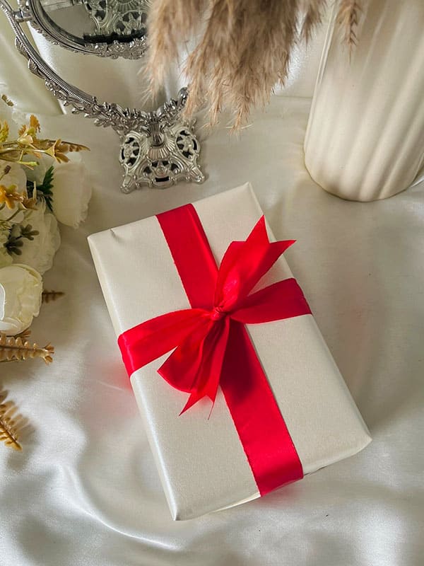 christmas gift wrap white