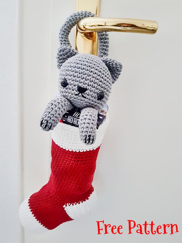 Crochet Christmas Stocking Cat Free Pattern (2)