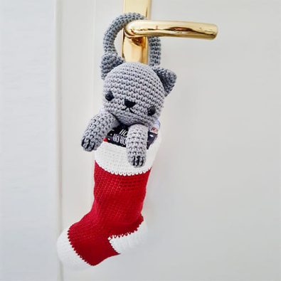 crochet-christmas-stocking-cat-free-pattern