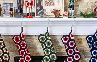 granny-square-hexagon-crochet-christmas-stocking-free-pdf-pattern