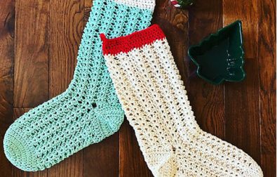 large-lacy-crochet-christmas-stocking-free-pattern