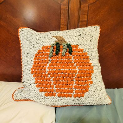 cozy-autumn-crochet-pumpkin-pillow-free-pattern