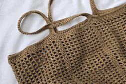 beach-or-the-market-crochet-mesh-bag-free-pattern