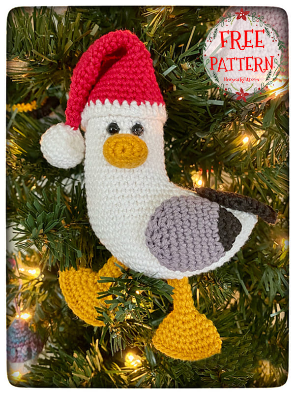 Free Santa Seagul Crochet Christmas Ornament Pattern (2)