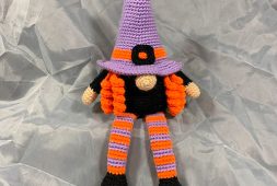 free-witch-halloween-gnome-crochet-pattern