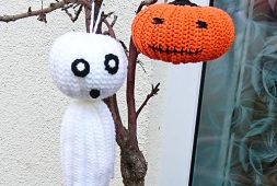 halloween-crochet-mini-pumpkin-ghost-free-pattern