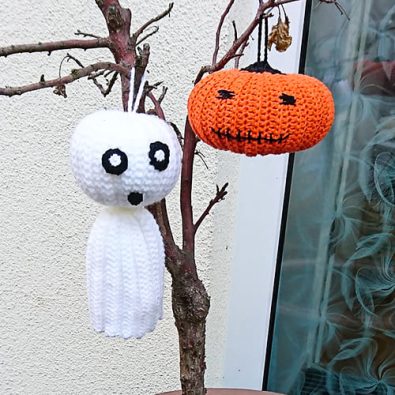 halloween-crochet-mini-pumpkin-ghost-free-pattern