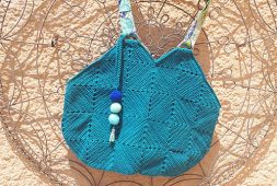 everyday-easy-crochet-granny-square-tote-bag-free-pattern