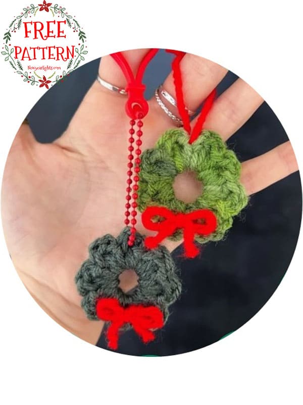 Crochet wreath ornament (2)